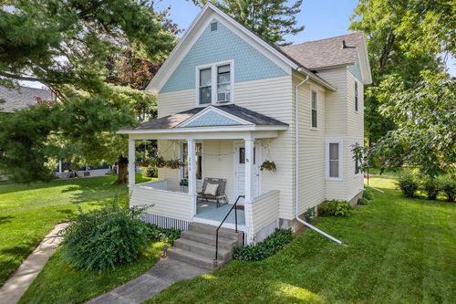 206 State Street, Holmen, WI, 54636 | Card Image