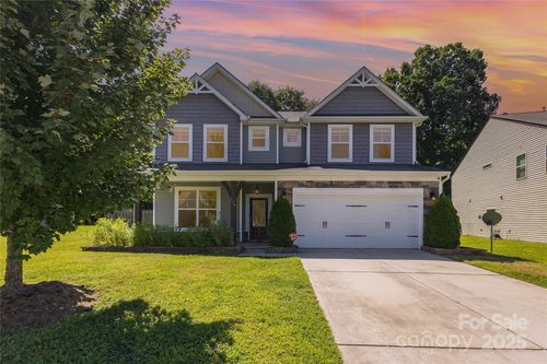 149 Kingston Dr, Mount Holly, NC, 28120-7705 | Card Image