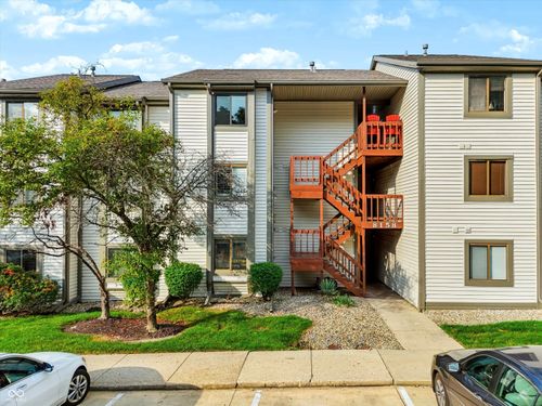 a-8158 Shorewalk Dr, Indianapolis, IN, 46236-8622 | Card Image