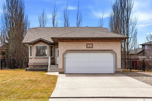 11 Fairway Cres, White City, SK, S4L0A8 | Card Image