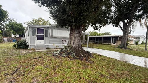 7217 Se Swan Avenue, Hobe Sound, FL, 33455 | Card Image