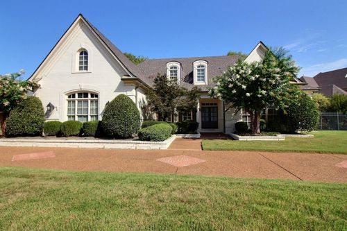 10228 Shrewsbury Run W, Collierville, TN, 38017-0850 | Card Image