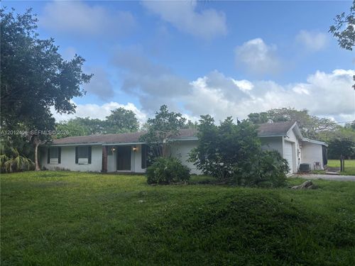 9290 Sw 104th St, Miami, FL, 33176 | Card Image