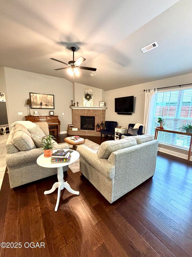 2005 Eagle Dr, House other with 4 bedrooms, 2 bathrooms and null parking in Neosho MO | Image 8