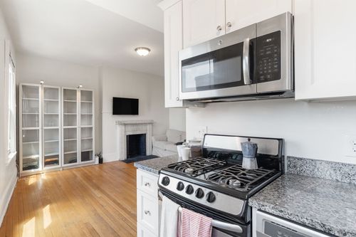 4-62 West Cedar St, Boston, MA, 02114 | Card Image