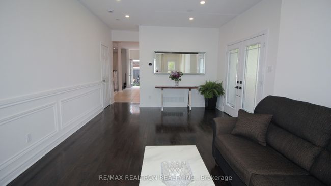 134 Snowling Dr, House other with 5 bedrooms, 4 bathrooms and 2 parking in Ajax ON | Image 4