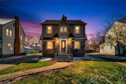 17913 Flamingo Ave, Cleveland, OH, 44135-4149 | Card Image