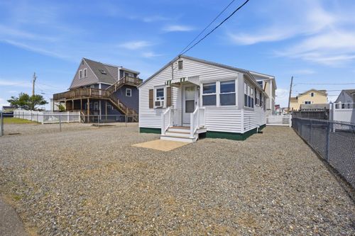 20 Jo-Ann Lane, Hampton, NH, 03842 | Card Image
