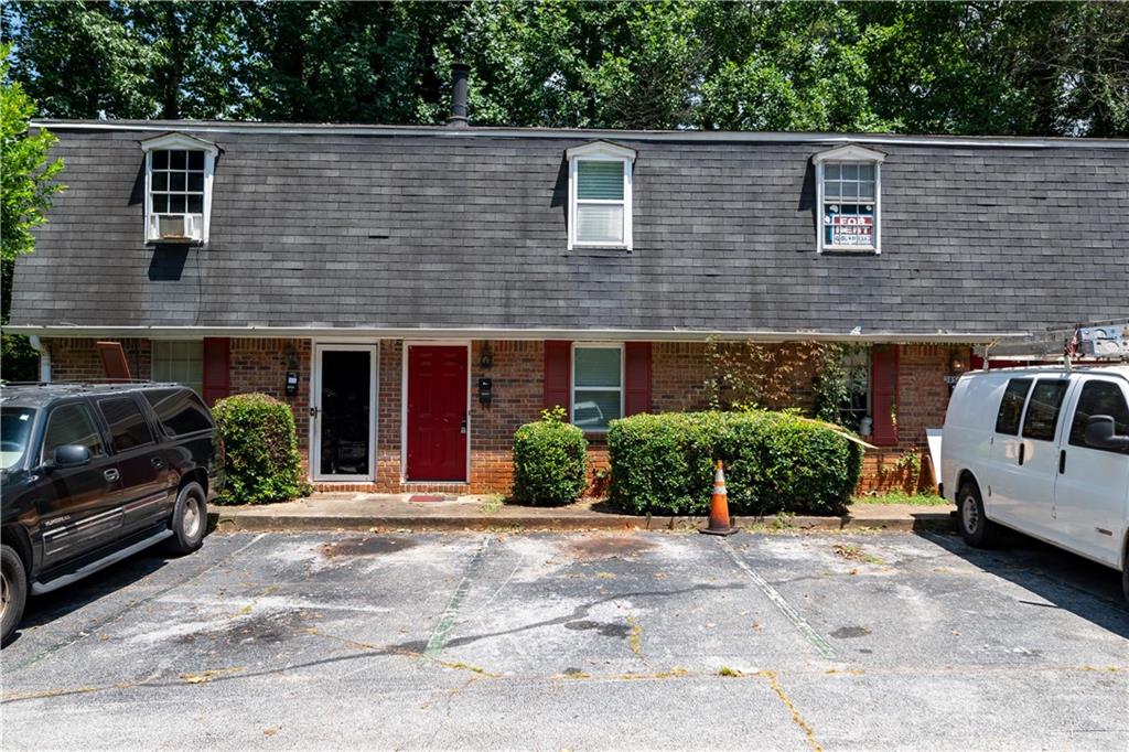 Parklane Dr, Clarkston, GA 30021