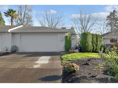 32215 Sw East Lake Pt, Wilsonville, OR, 97070 | Card Image