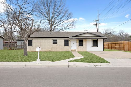 1115 Sycamore St, San Marcos, TX, 78666-7025 | Card Image