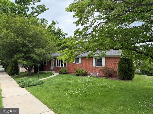 11 Scotland Rd, CHAMBERSBURG, PA, 17201-1277 | Card Image