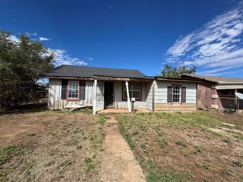 203 Pecan St, Levelland, TX, 79336-4127 | Card Image