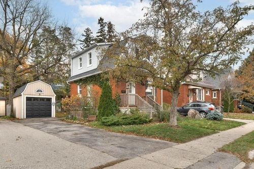 136 Alma St N, Guelph, ON, N1H5X4 | Card Image