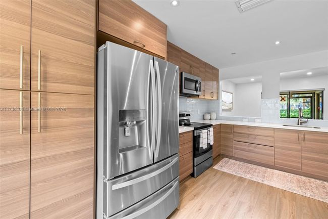 3005 - 3005 Nw 48 Th Ave, Townhouse with 3 bedrooms, 3 bathrooms and null parking in Coconut Creek FL | Image 5