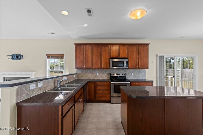269 Inverness Dr, House other with 3 bedrooms, 3 bathrooms and 2 parking in Hubert NC | Image 11