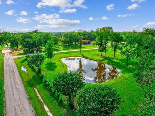 33622 Pecan Hill Dr, Brookshire, TX, 77423-9212 | Card Image