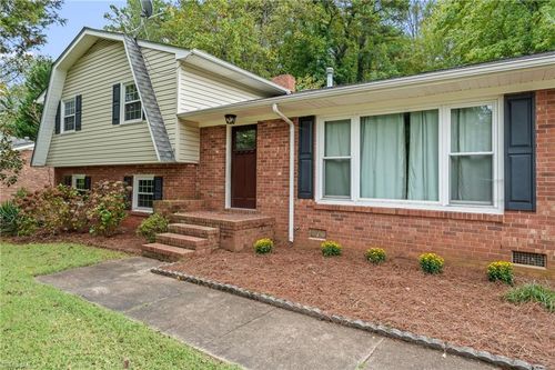 2302 Gordon Rd, High Point, NC, 27265-2412 | Card Image