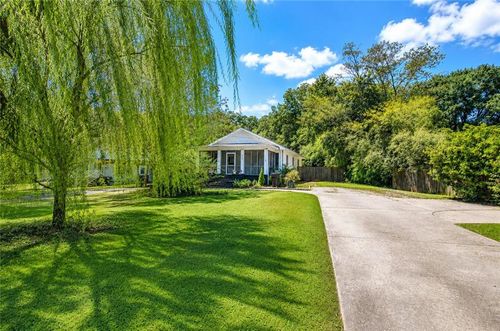 219 Etowah Dr, cartersville, GA, 30120-3724 | Card Image
