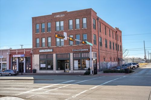 102 E Moore Ave, Terrell, TX, 75160-3243 | Card Image