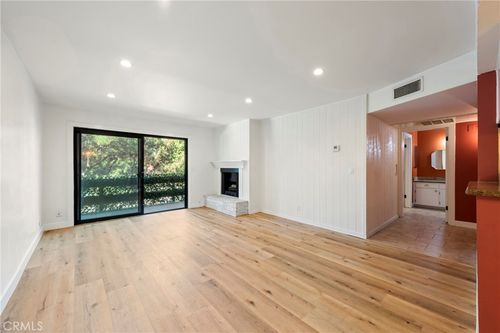 apt-4-4524 Tujunga Ave, North Hollywood, CA, 91602-2040 | Card Image