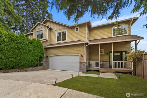 8233 Ne 163rd Place, Kenmore, WA, 98028 | Card Image