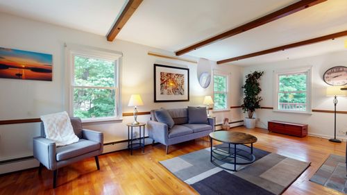 15 Skyline Dr, Essex, VT, 05452-3836 | Card Image