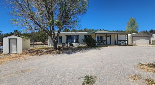 34B Skyline Dr, Edgewood, NM, 87015-6750 | Card Image