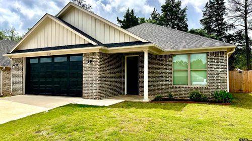 257 Oak Valley Dr, Gilmer, TX, 75644-1160 | Card Image