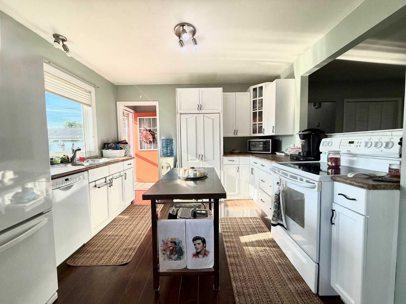 Residential in Stettler 5