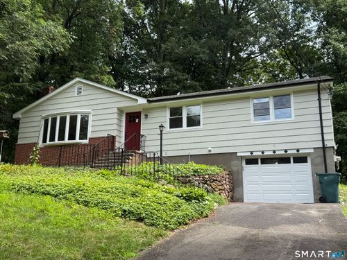 46 Forest Ct N, Hamden, CT, 06518-2711 | Card Image