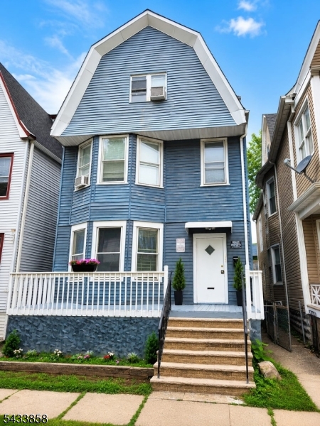 Residential Income in East Orange City