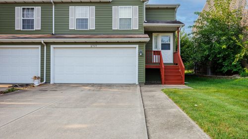 2717 Arrowhead Dr, Bloomington, IL, 61704-8161 | Card Image