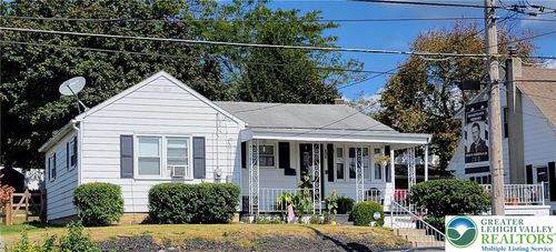808 Coal St, LEHIGHTON, PA, 18235-1223 | Card Image