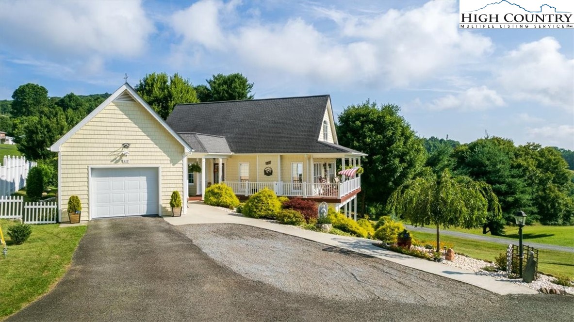 Doctors St, Sparta, NC 28675