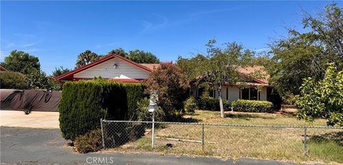 13093 Princess Ln, Moreno Valley, CA, 92553-4264 | Card Image