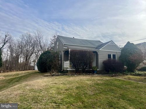 85 N Main St, Pennington, NJ, 08534-2204 | Card Image