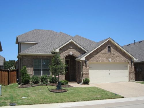 3520 Texas Star Dr, Euless, TX, 76040-1106 | Card Image