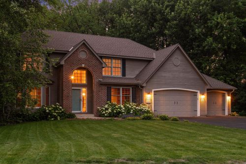 26305 Oak Leaf Trl, Shorewood, MN, 55331-8484 | Card Image