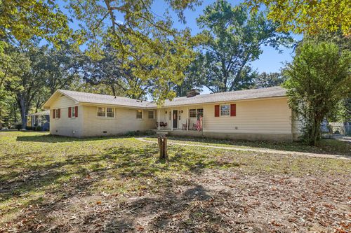 521 Westwood Dr, Tullahoma, TN, 37388-2952 | Card Image