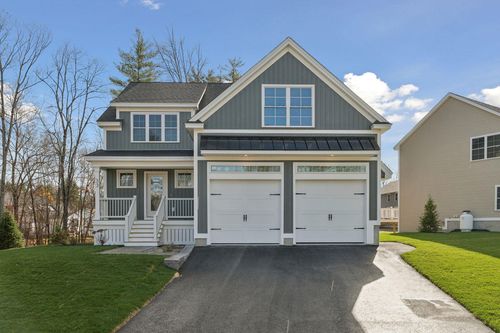 33 Copp Dr, Rochester, NH, 03868-8534 | Card Image