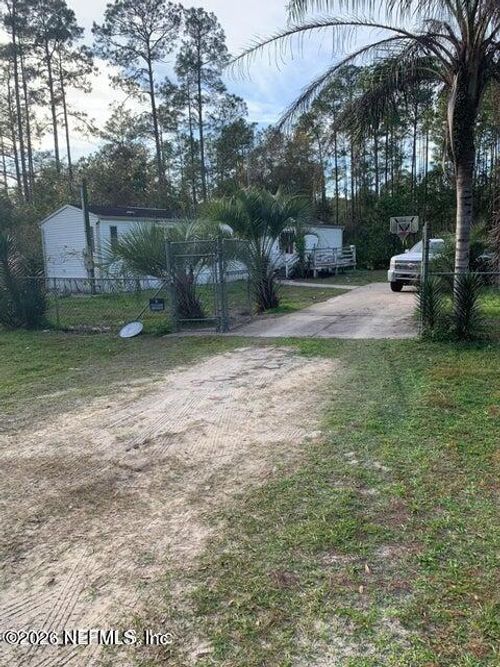 102 Meadows Rd, INTERLACHEN, FL, 32148-7775 | Card Image