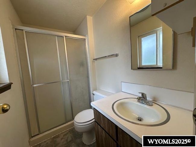 530 Juniper St, House other with 5 bedrooms, 3 bathrooms and null parking in Green River WY | Image 11