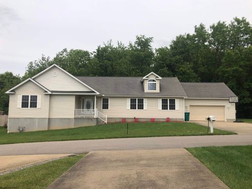 110 Woodmont Way, Fairmont, WV, 26554-9795 | Card Image