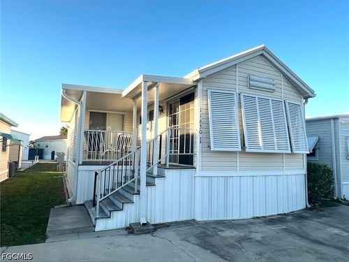 11630 Ariana Dr, FORT MYERS, FL, 33908-8215 | Card Image