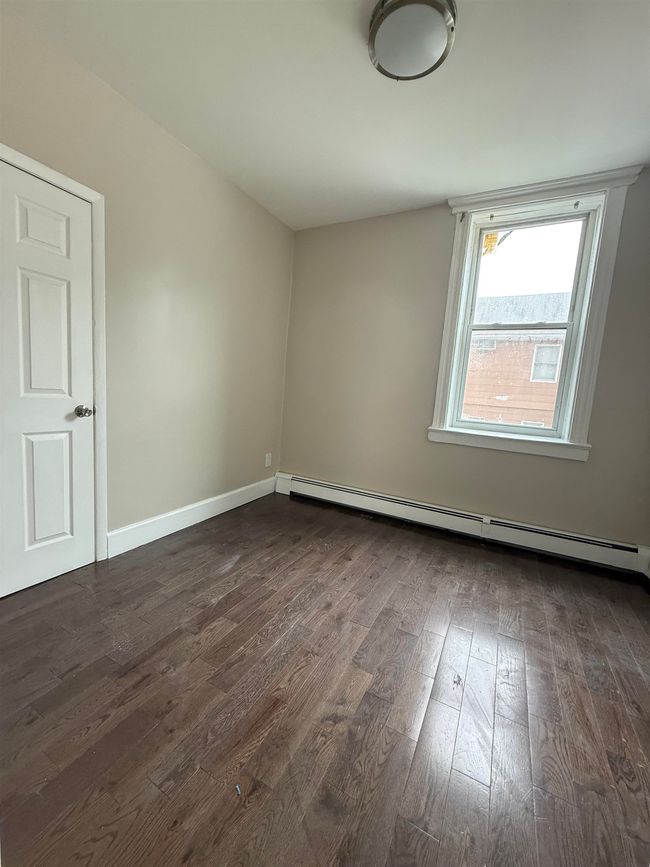 APT-2R - 970 Broadway, House other with 2 bedrooms, 2 bathrooms and null parking in Bayonne NJ | Image 4