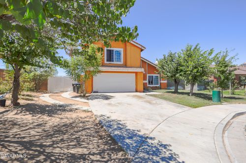 38605 Bitter Root Road, Palmdale, CA, 93550 | Card Image