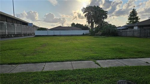 604 Melody Dr, Metairie, LA, 70002-6306 | Card Image