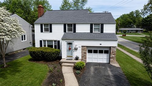 202 Biltmore Dr, Irondequoit, NY, 14617-3140 | Card Image