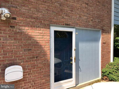 2-9700 Kenmore Dr, KENSINGTON, MD, 20895-3231 | Card Image